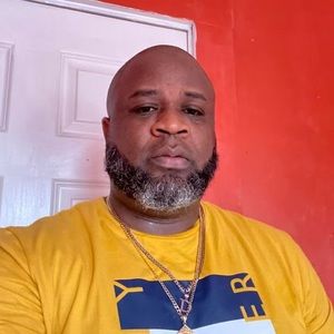 Meet your Posher, Pierre esau